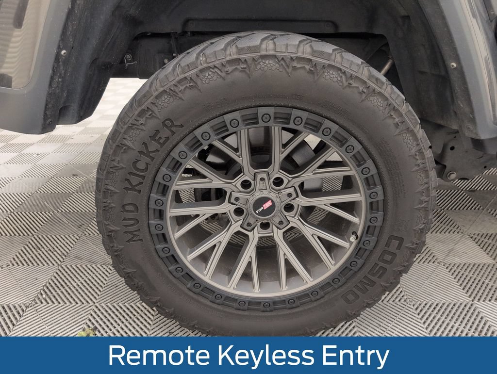 Used 2023 Jeep Gladiator Sport AWD/4WD image 19