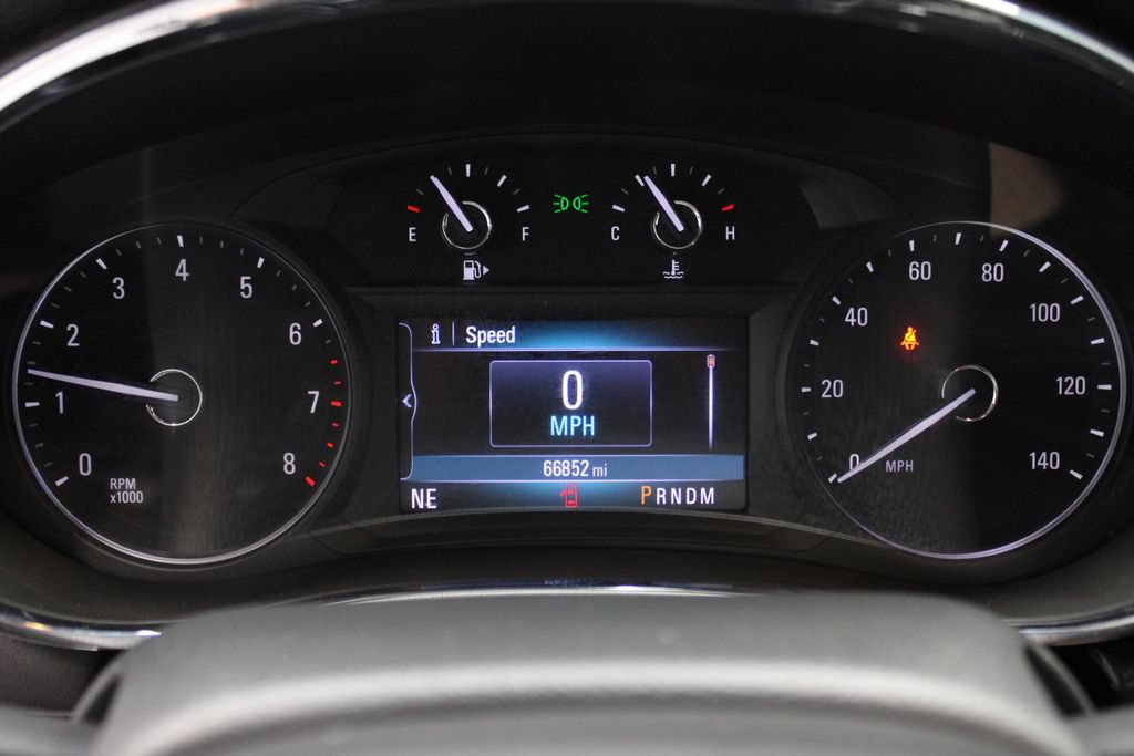 Used 2020 Buick Encore Preferred FWD image 26