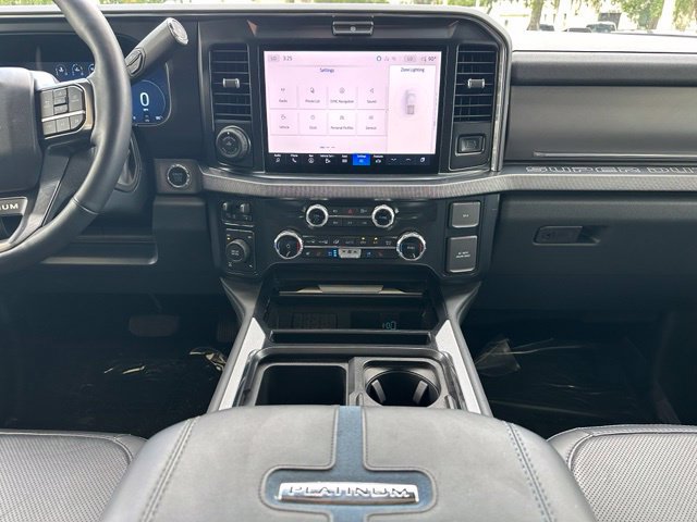 Certified 2025 Ford F250 Platinum AWD/4WD image 17