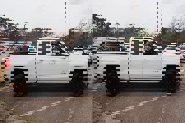 Used 2019 Chevrolet Silverado 1500 LT image 6