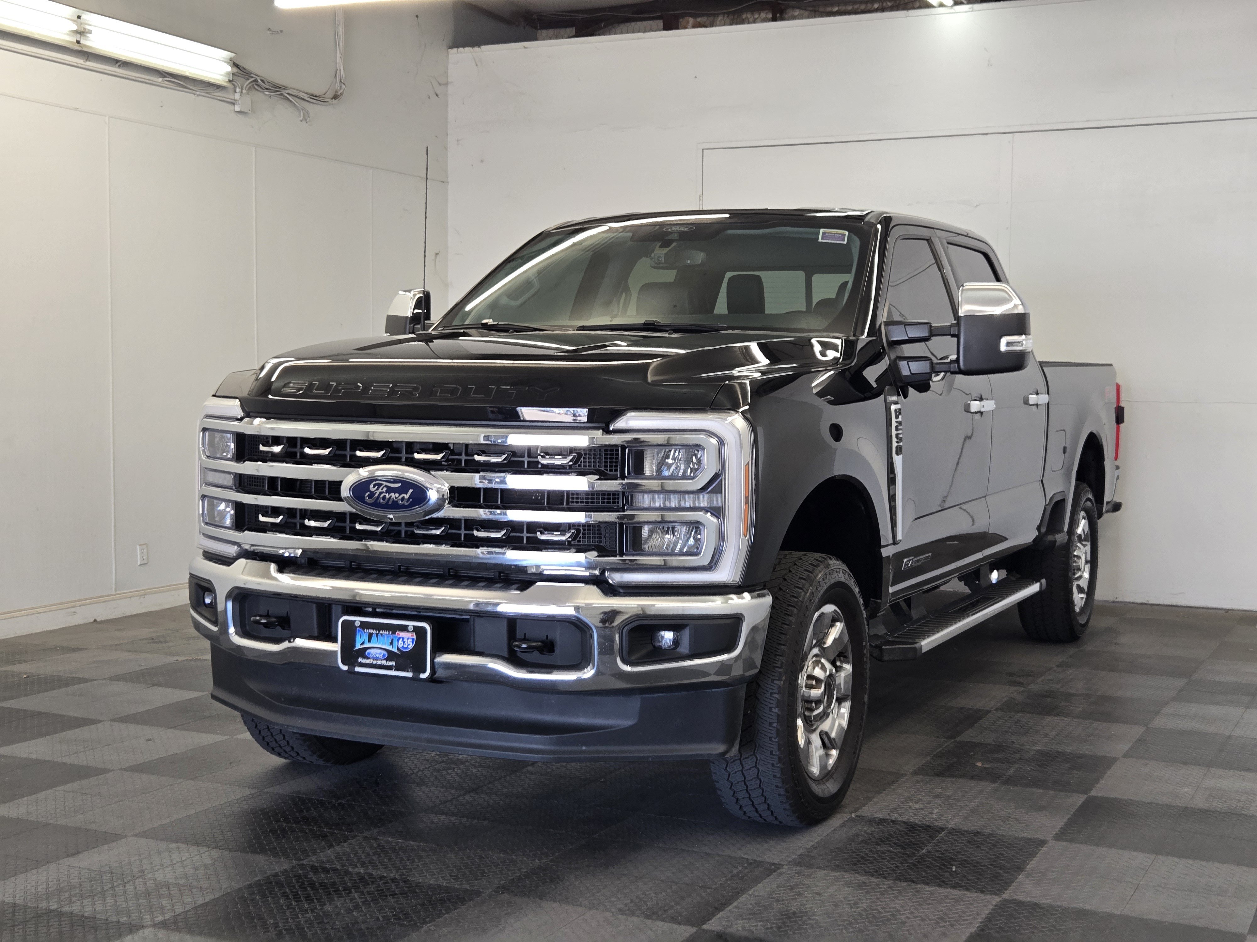 Certified 2025 Ford F250 Lariat w/ Chrome Package AWD/4WD image 4