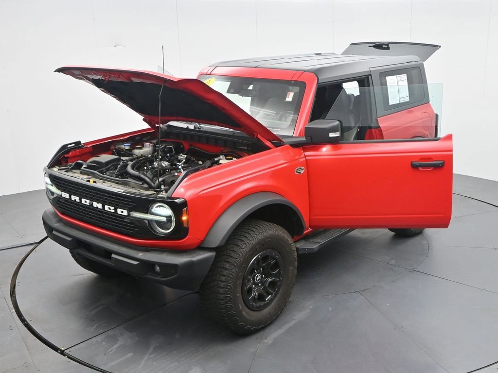 Certified 2022 Ford Bronco Wildtrak AWD/4WD image 39