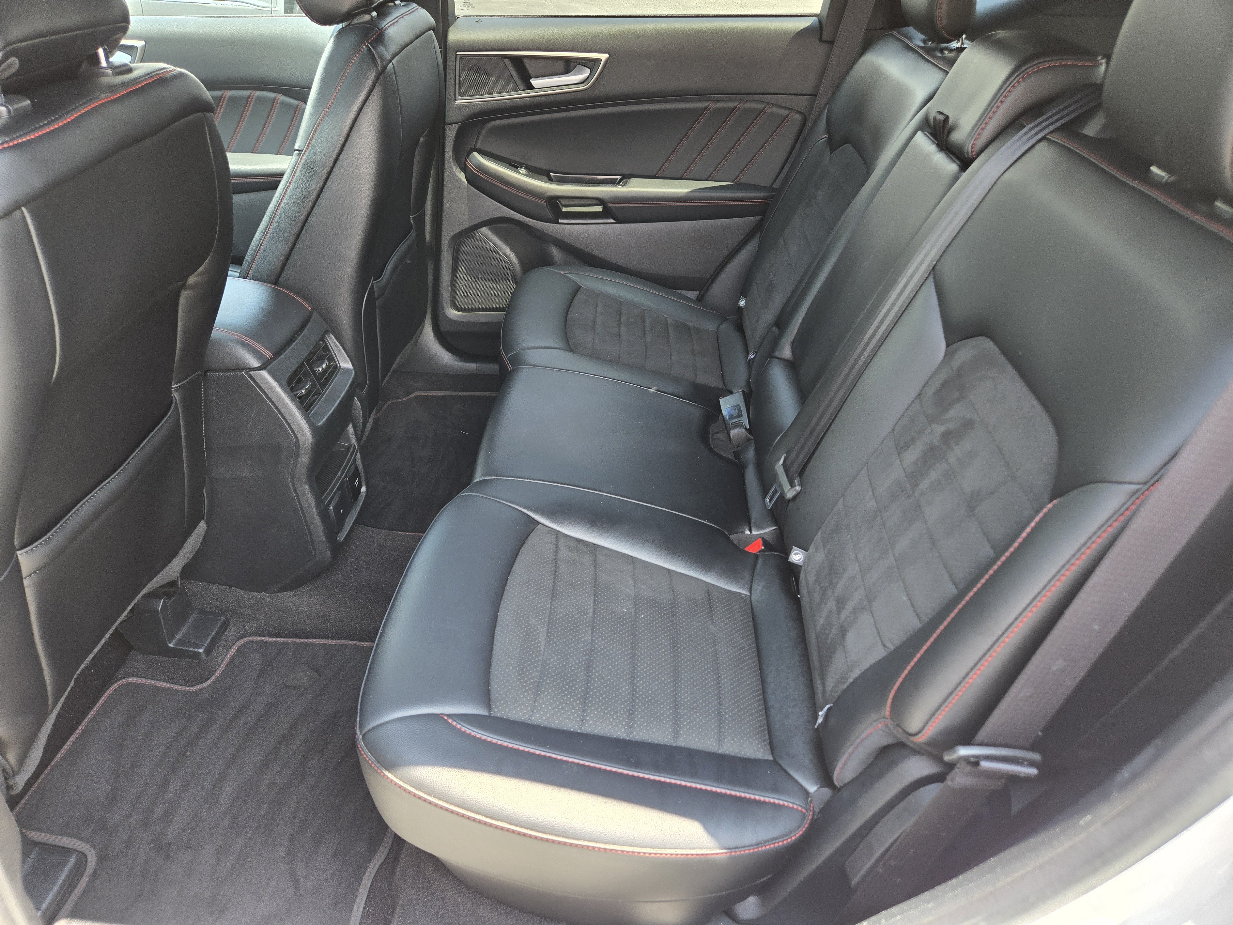 Certified 2020 Ford Edge ST-Line FWD image 19
