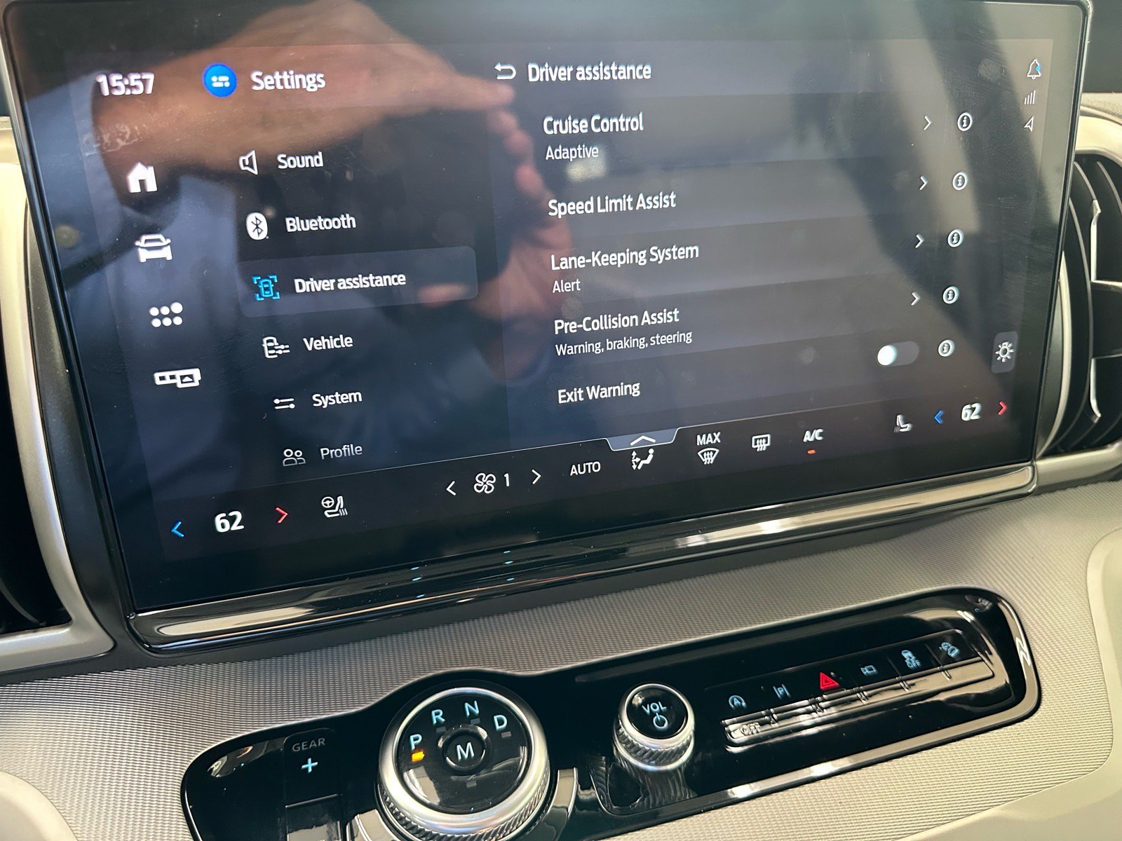 Certified 2025 Ford Expedition Active AWD/4WD image 39