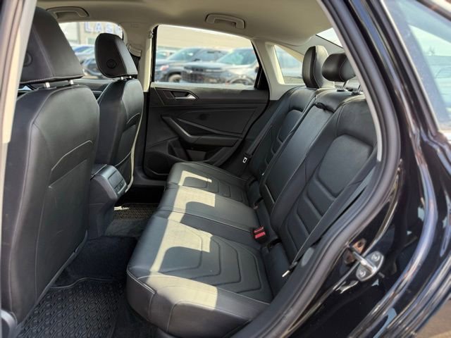 Used 2024 Volkswagen Jetta SEL FWD image 16