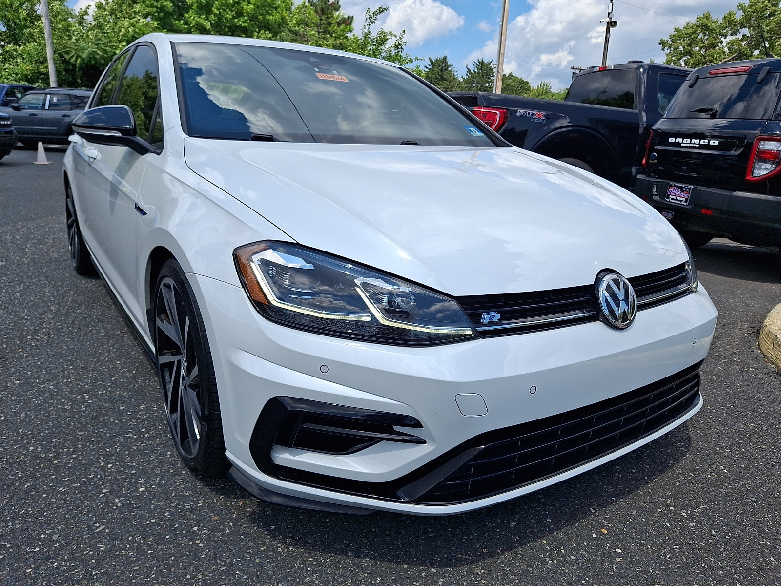 Used 2018 Volkswagen Golf R 4-Door AWD/4WD image 2