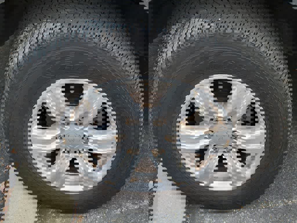 Certified 2019 Ford Ranger XL w/ Equipment Group 101A Mid image 3