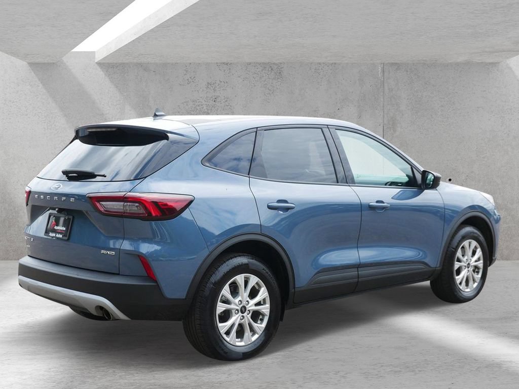 Certified 2025 Ford Escape Active w/ Cold Weather Package AWD/4WD image 3