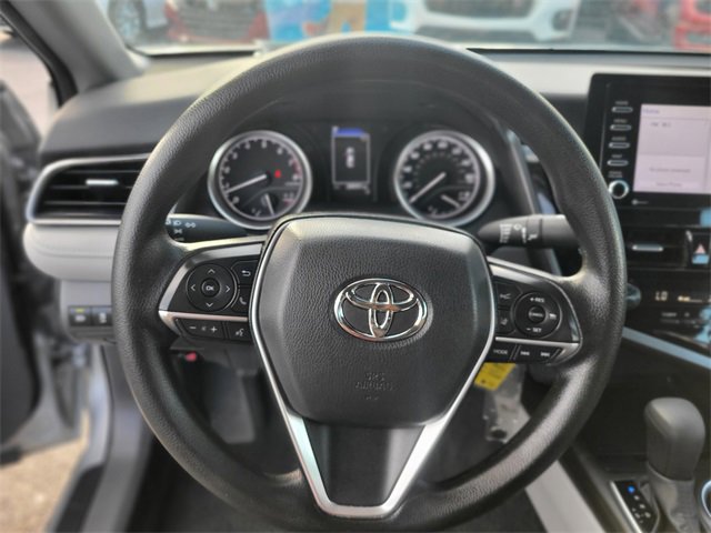 Used 2022 Toyota Camry LE image 22