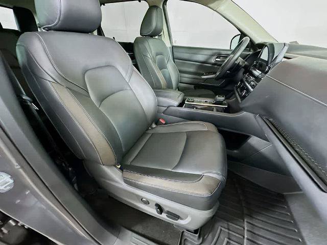 Used 2023 Nissan Pathfinder SL w/ SL Premium Package AWD/4WD image 15