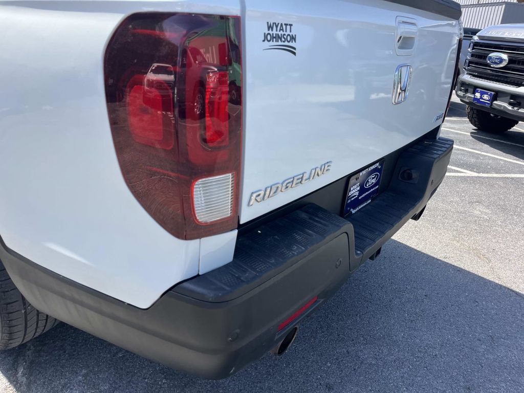 Used 2023 Honda Ridgeline RTL-E image 12