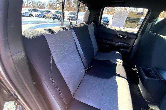 Used 2020 Toyota Tacoma TRD Off-Road w/ Technology Package image 20