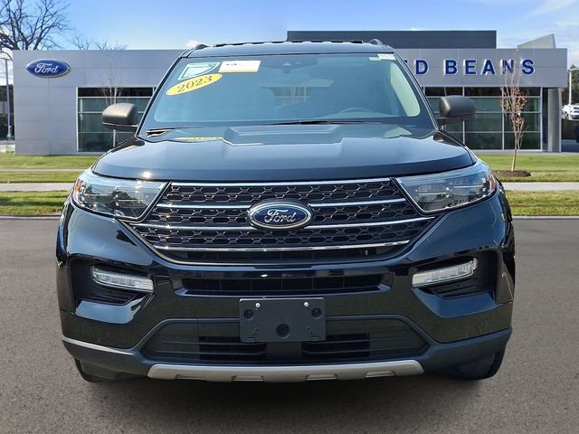 Certified 2023 Ford Explorer XLT w/ Equipment Group 202A AWD/4WD image 2