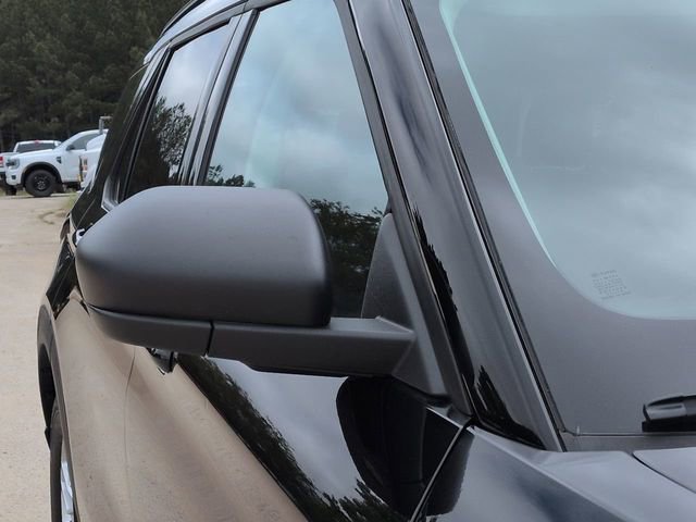 Certified 2025 Ford Explorer Active w/ Active Comfort Package RWD image 13