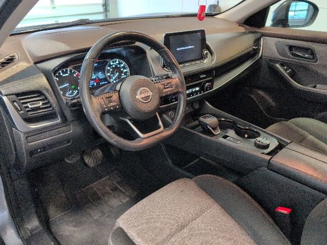 Used 2022 Nissan Rogue S AWD/4WD image 10