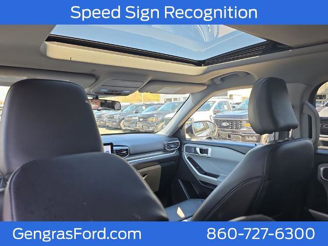 Certified 2022 Ford Explorer XLT w/ Equipment Group 202A AWD/4WD image 18