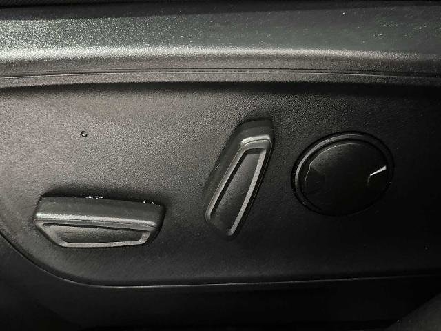 Certified 2024 Ford Escape Platinum w/ Premium Technology Package image 34