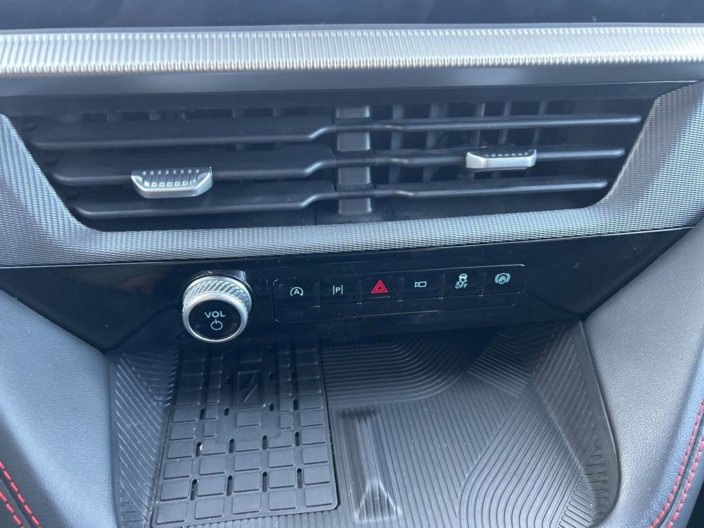 Certified 2025 Ford Explorer ST RWD image 28