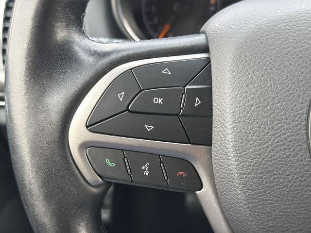 Used 2020 Jeep Grand Cherokee Limited AWD/4WD image 23