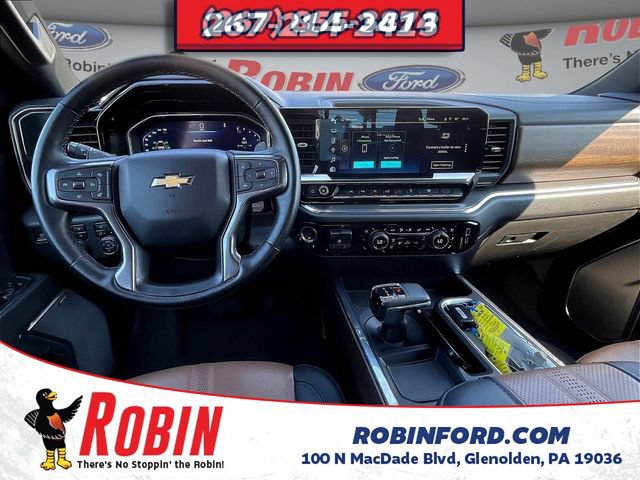 Used 2023 Chevrolet Silverado 1500 High Country w/ High Country Premium Package AWD/4WD image 9