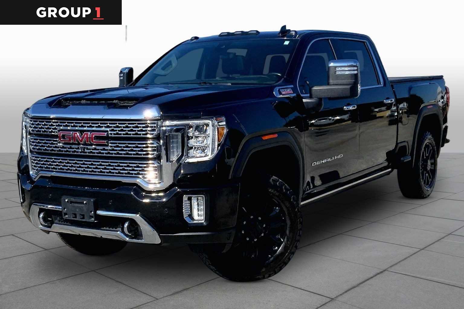 Used 2022 GMC Sierra 2500 Denali w/ Denali Black Diamond Edition AWD/4WD image 1