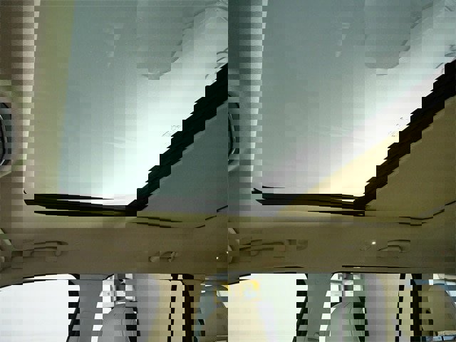 Used 2022 Jeep Grand Cherokee L Limited w/ Luxury Tech Group II image 25