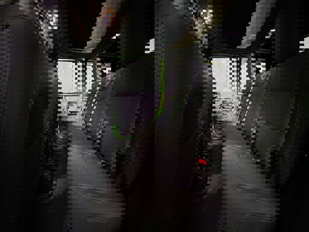 Used 2019 Jeep Wrangler Unlimited Sport S image 31