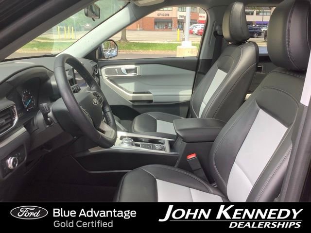 Certified 2023 Ford Explorer XLT w/ Equipment Group 202A AWD/4WD image 10