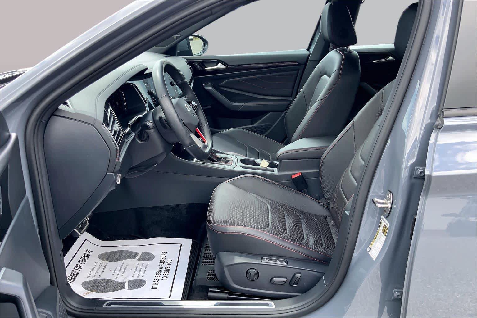 Used 2024 Volkswagen Jetta GLI Autobahn FWD image 8