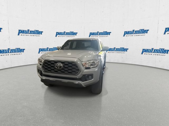 Used 2021 Toyota Tacoma TRD Off-Road w/ Blackout Package (TMS) AWD/4WD image 4