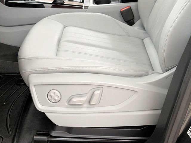 Used 2023 Audi Q5 2.0T Premium image 12