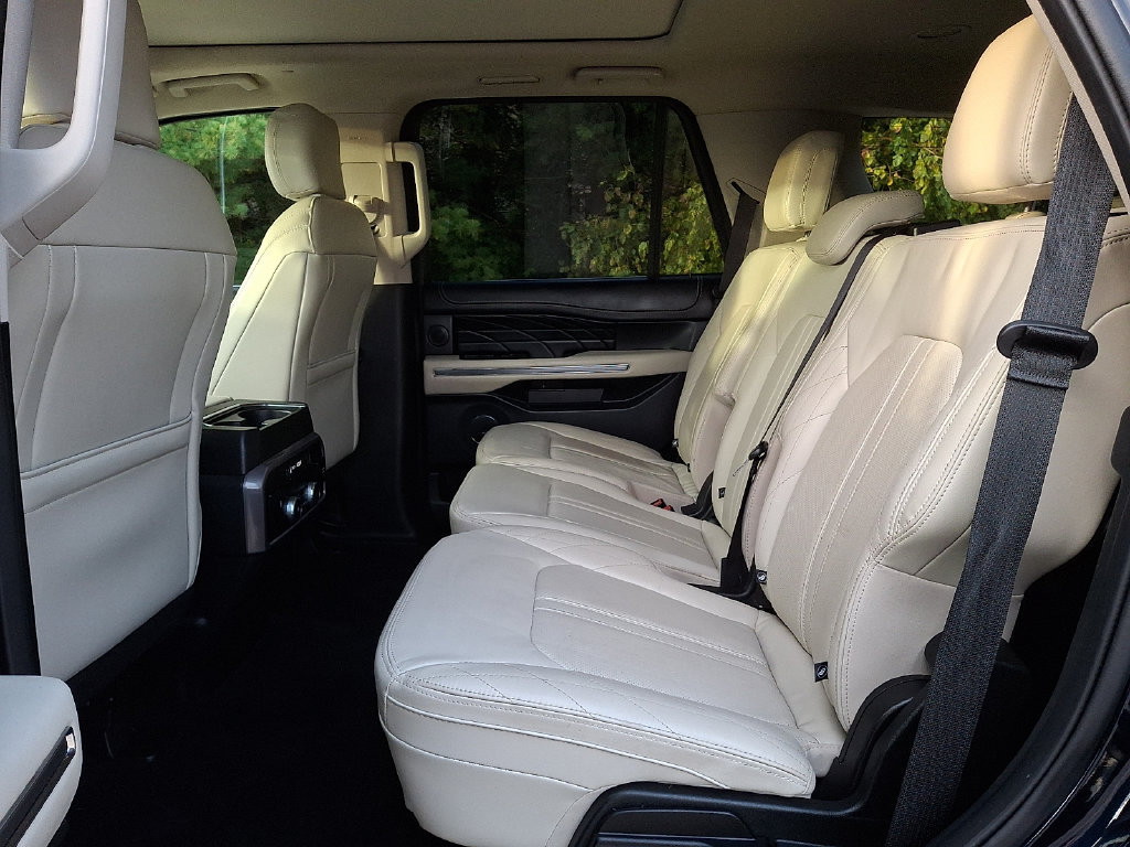 Certified 2021 Ford Expedition Platinum AWD/4WD image 11