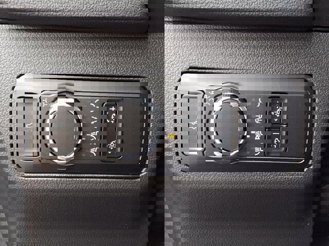 Certified 2023 Ford Escape ST-Line w/ Tech Pack #1 image 20