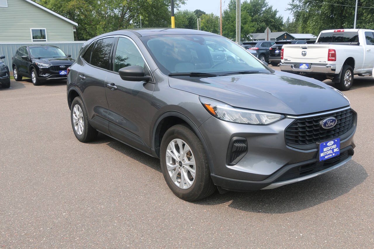 Certified 2024 Ford Escape Active AWD/4WD image 10