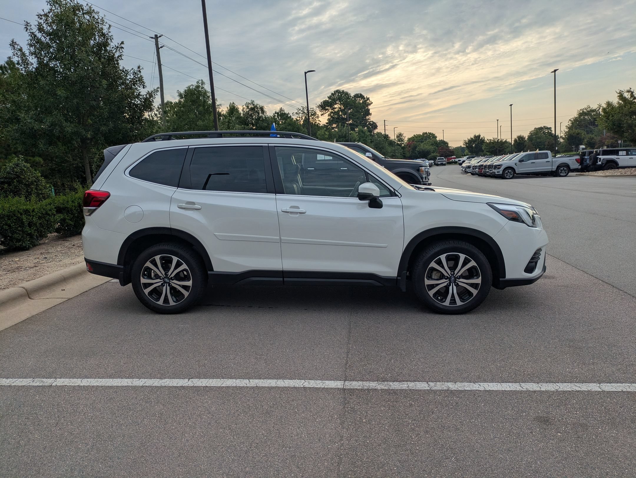 Used 2024 Subaru Forester Limited AWD/4WD image 3