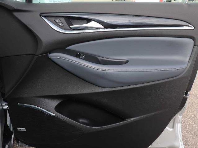 Used 2020 Buick Enclave Premium w/ Sun and Sites Package image 21