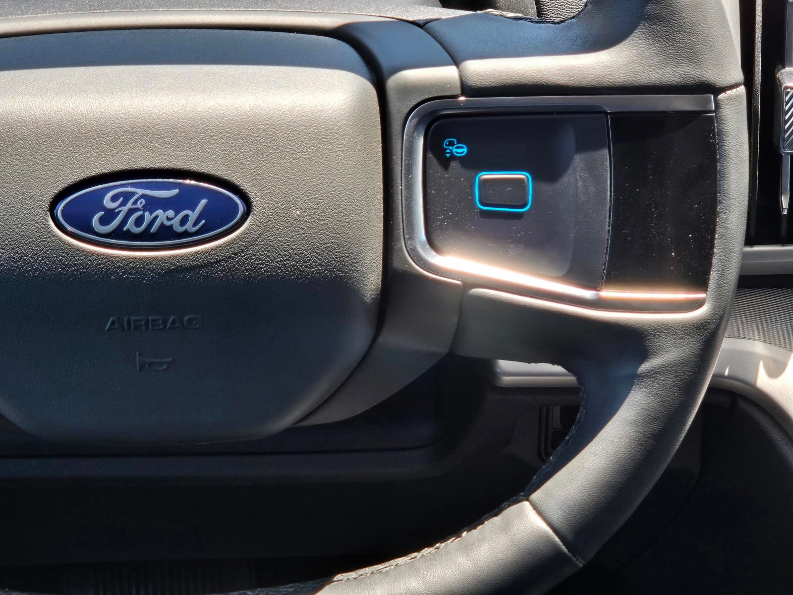 Certified 2025 Ford Expedition Active RWD image 19