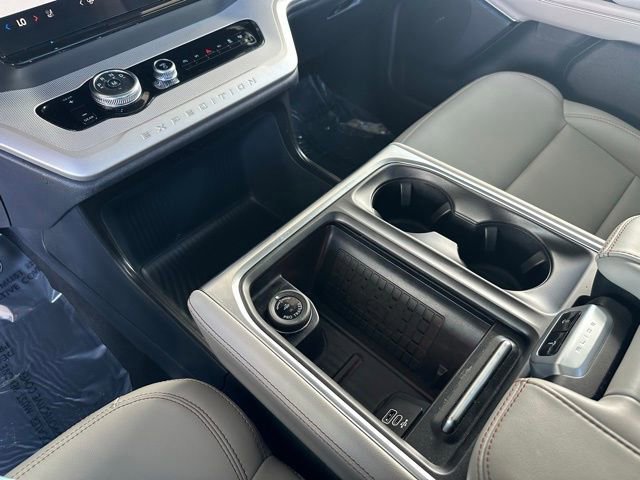 Certified 2025 Ford Expedition Active image 27