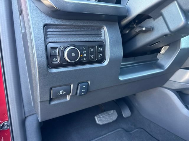 Certified 2026 Ford F250 Lariat w/ Tremor Off-Road Package AWD/4WD image 19