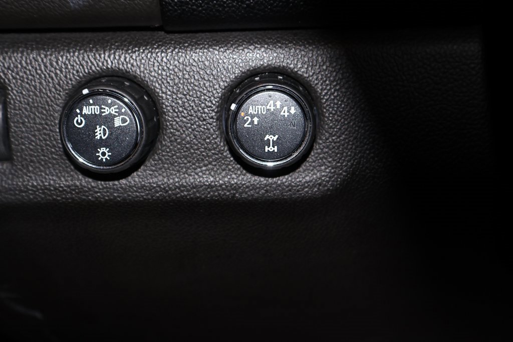 Used 2021 GMC Canyon Denali image 30