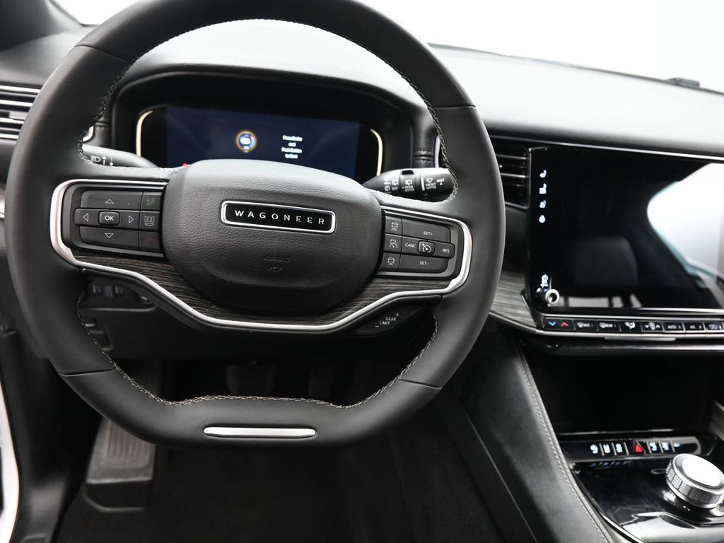 Used 2024 Jeep Wagoneer L Series II image 39