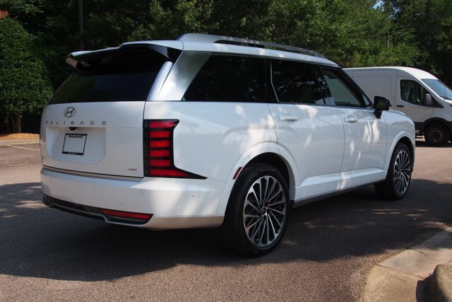 Used 2026 Hyundai Palisade Calligraphy AWD/4WD image 7