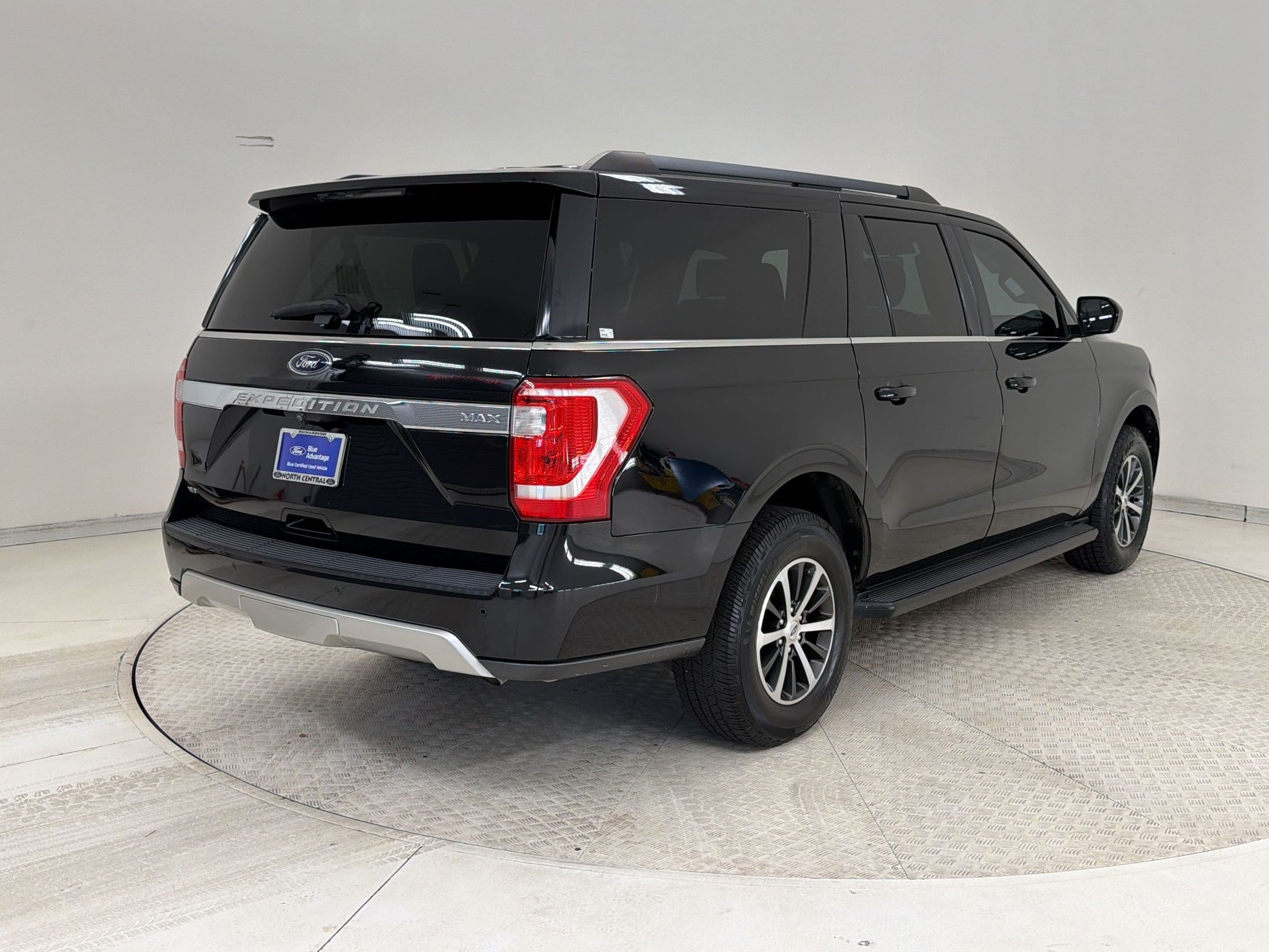 Certified 2019 Ford Expedition Max XLT RWD image 9