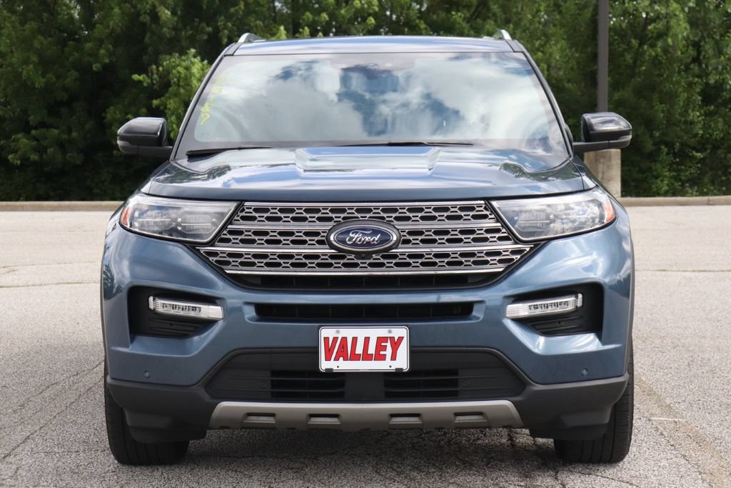 Certified 2020 Ford Explorer Limited AWD/4WD image 3