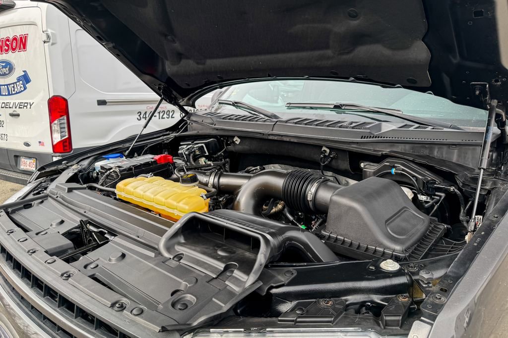 Certified 2019 Ford F150 XLT w/ Equipment Group 302A Luxury image 22