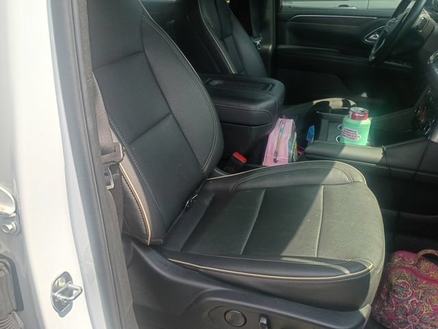 Used 2023 Chevrolet Suburban Premier AWD/4WD image 36