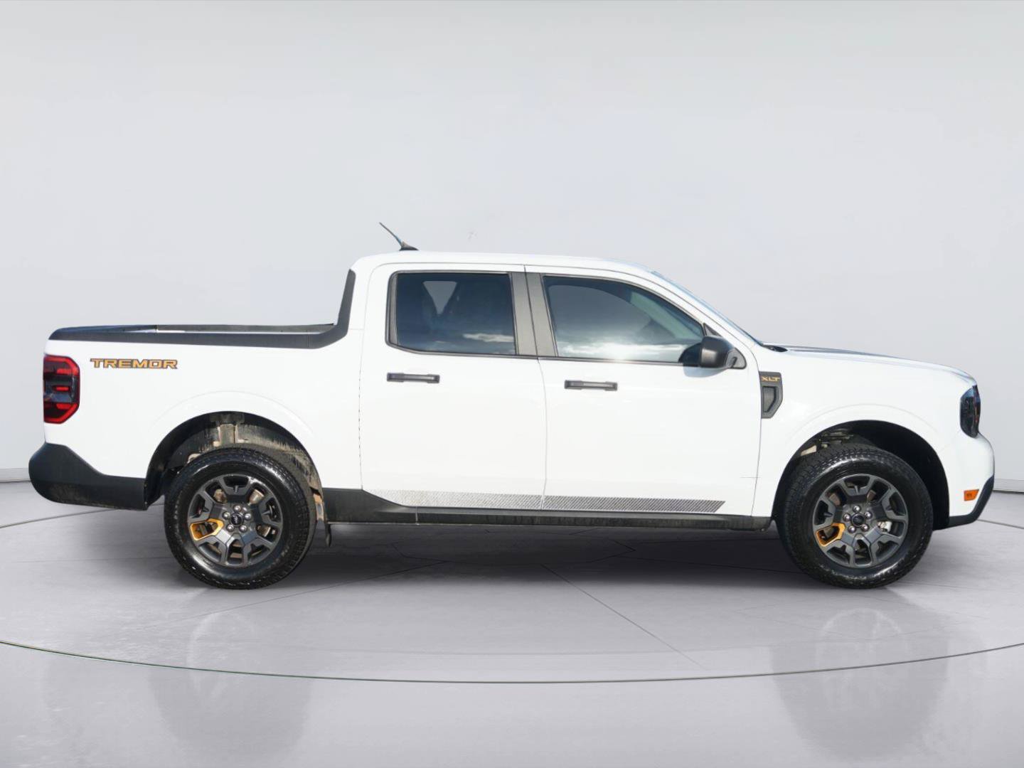 Certified 2024 Ford Maverick Tremor w/ Tremor Off-Road Package AWD/4WD image 5