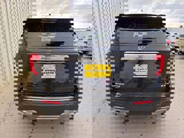 Certified 2021 Ford Explorer Limited w/ Equipment Group 301A image 3