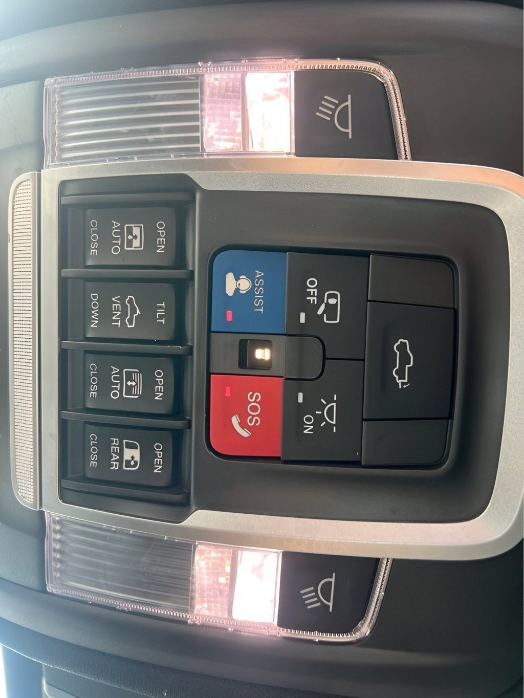Used 2020 RAM 1500 Limited AWD/4WD image 28