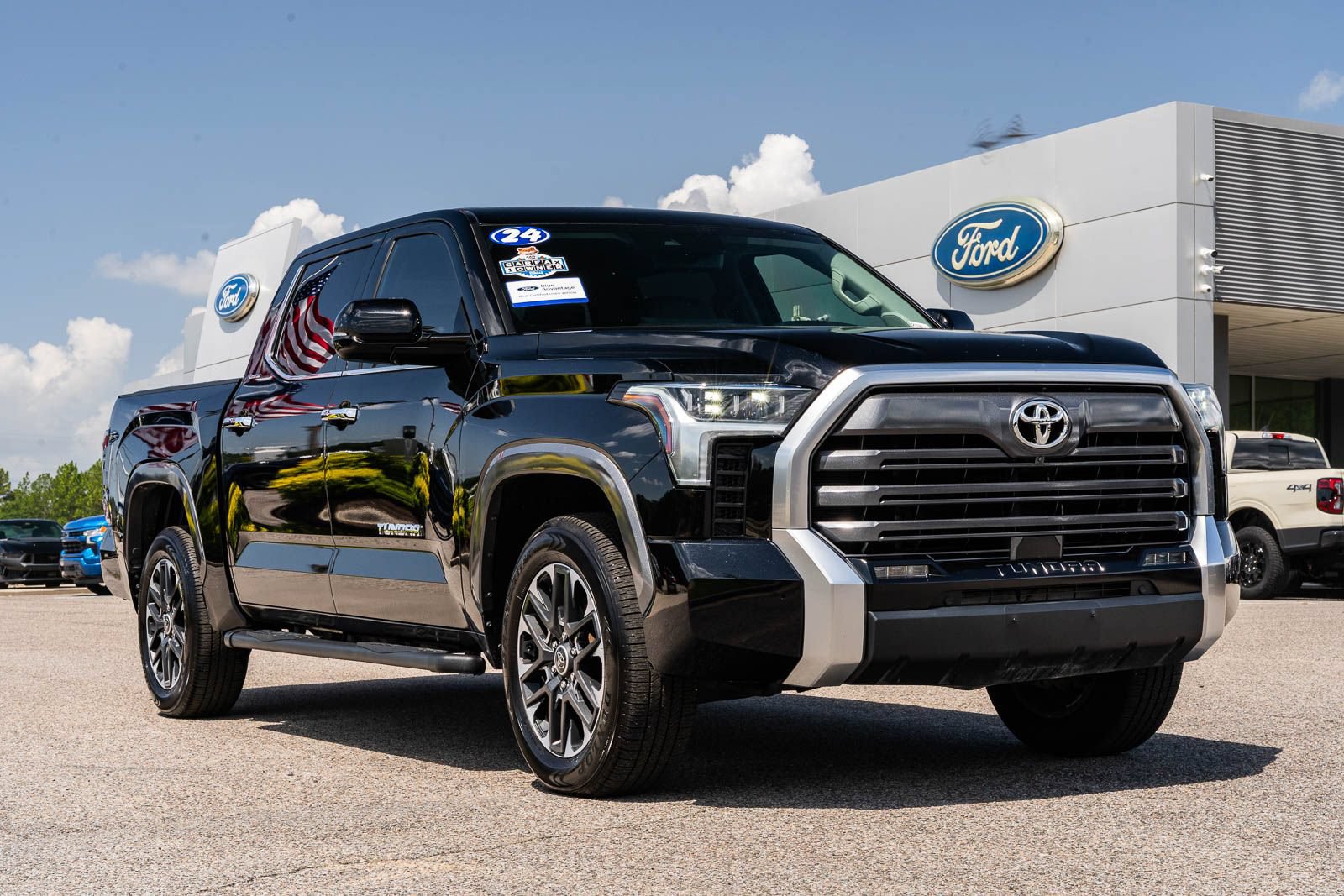 Used 2024 Toyota Tundra Limited AWD/4WD video 1